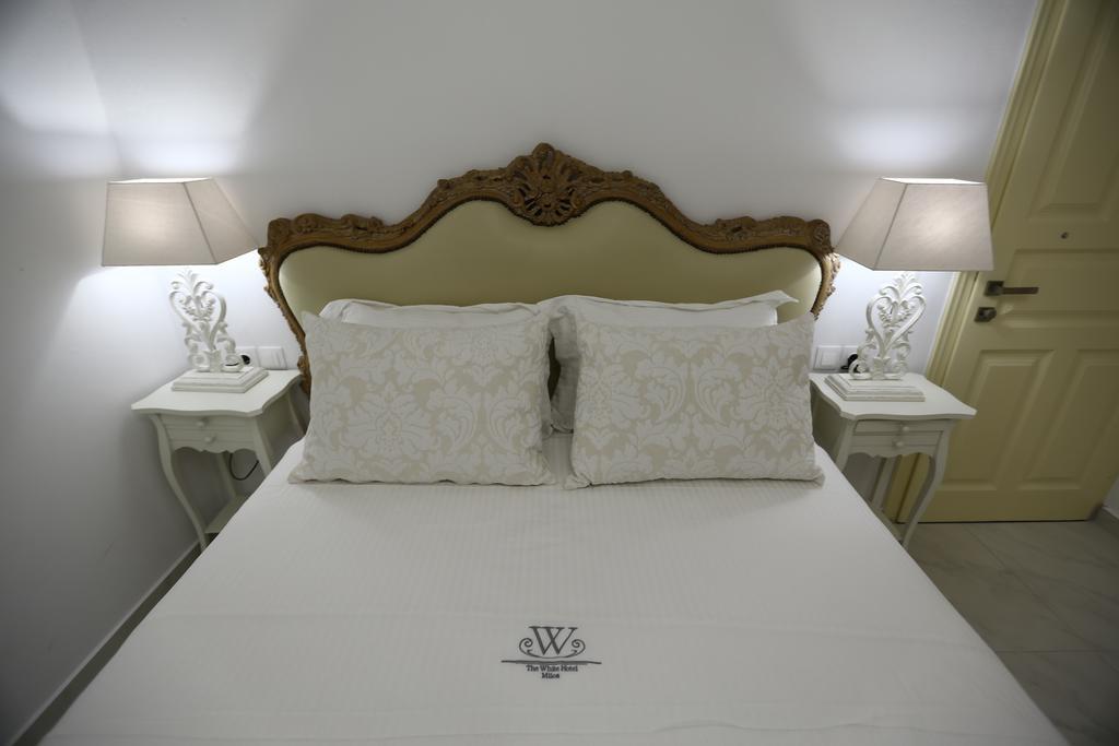 The White Suites Adamantas  Pokoj fotografie