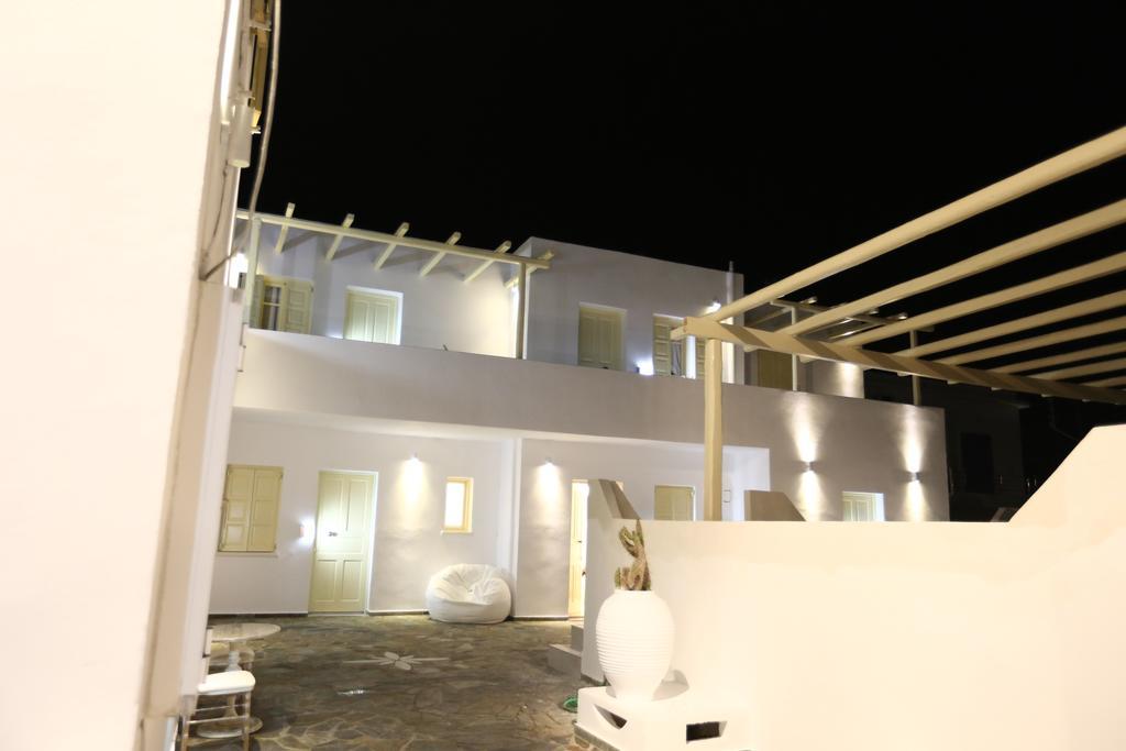 The White Suites Adamantas  Exteriér fotografie