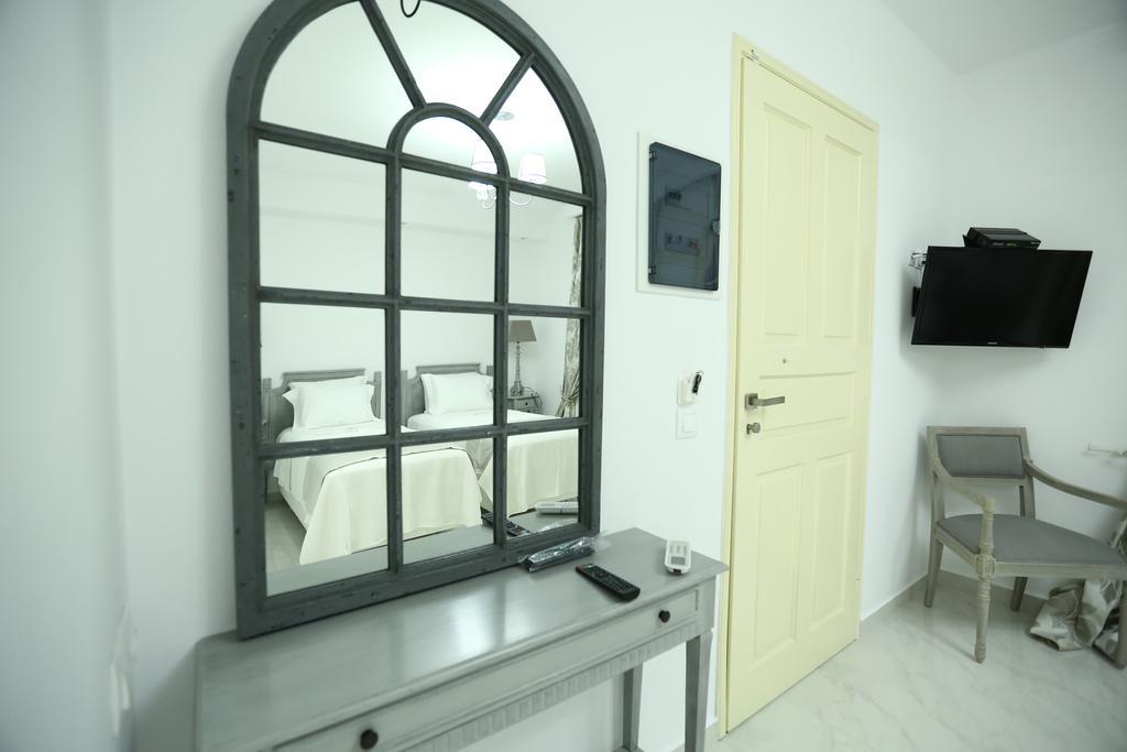 The White Suites Adamantas  Pokoj fotografie