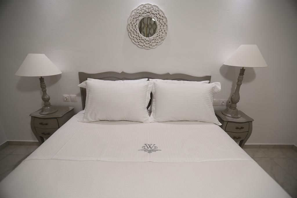 The White Suites Adamantas  Pokoj fotografie