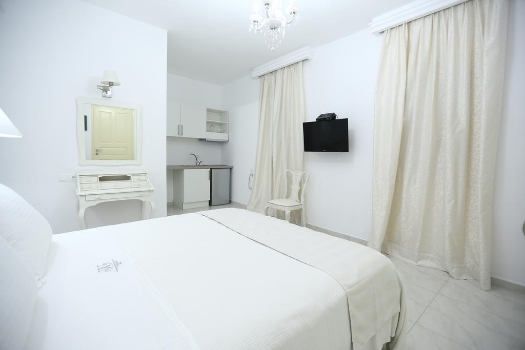 The White Suites Adamantas  Pokoj fotografie