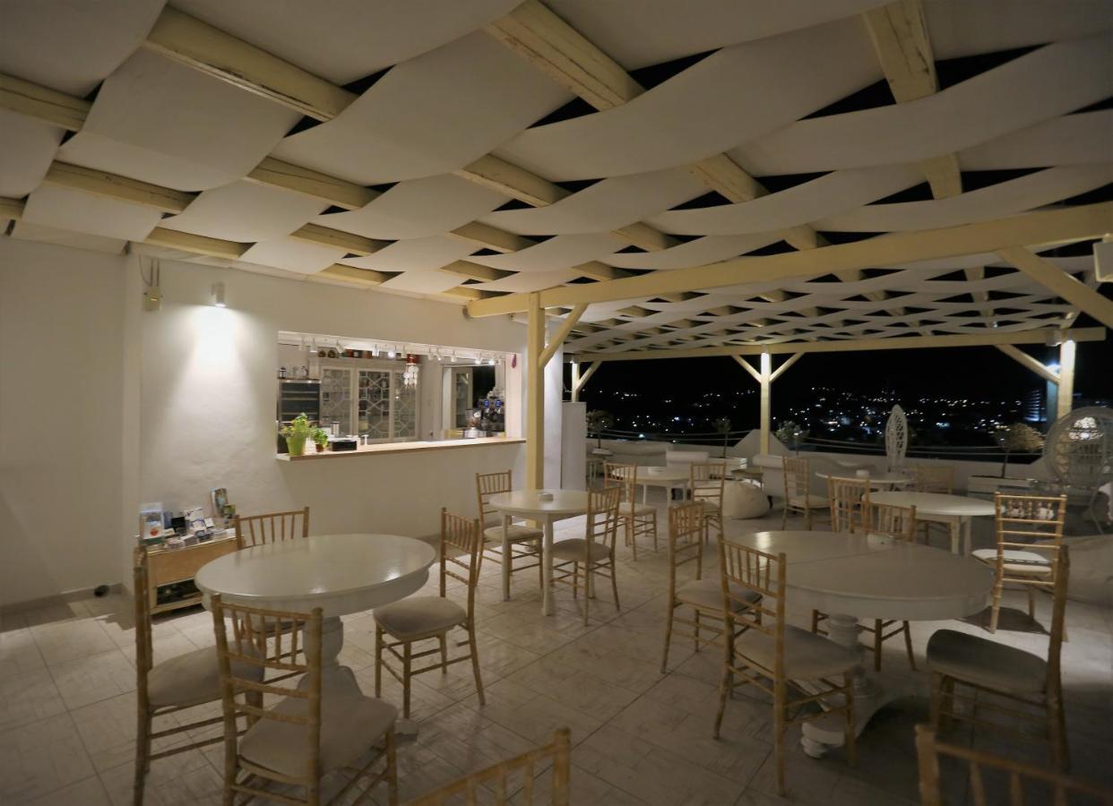 The White Suites Adamantas  Exteriér fotografie